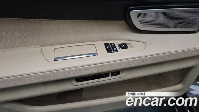 BMW 7-Series F01, 2013 — фото 34