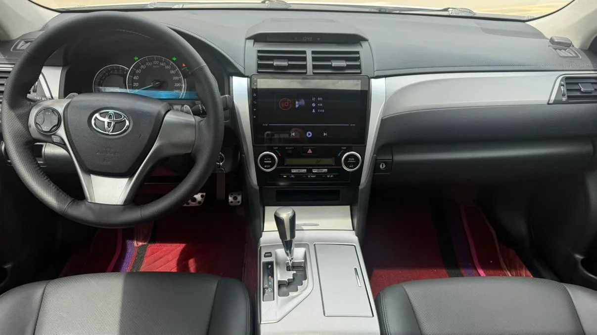 Toyota Camry, 2012 — фото 10
