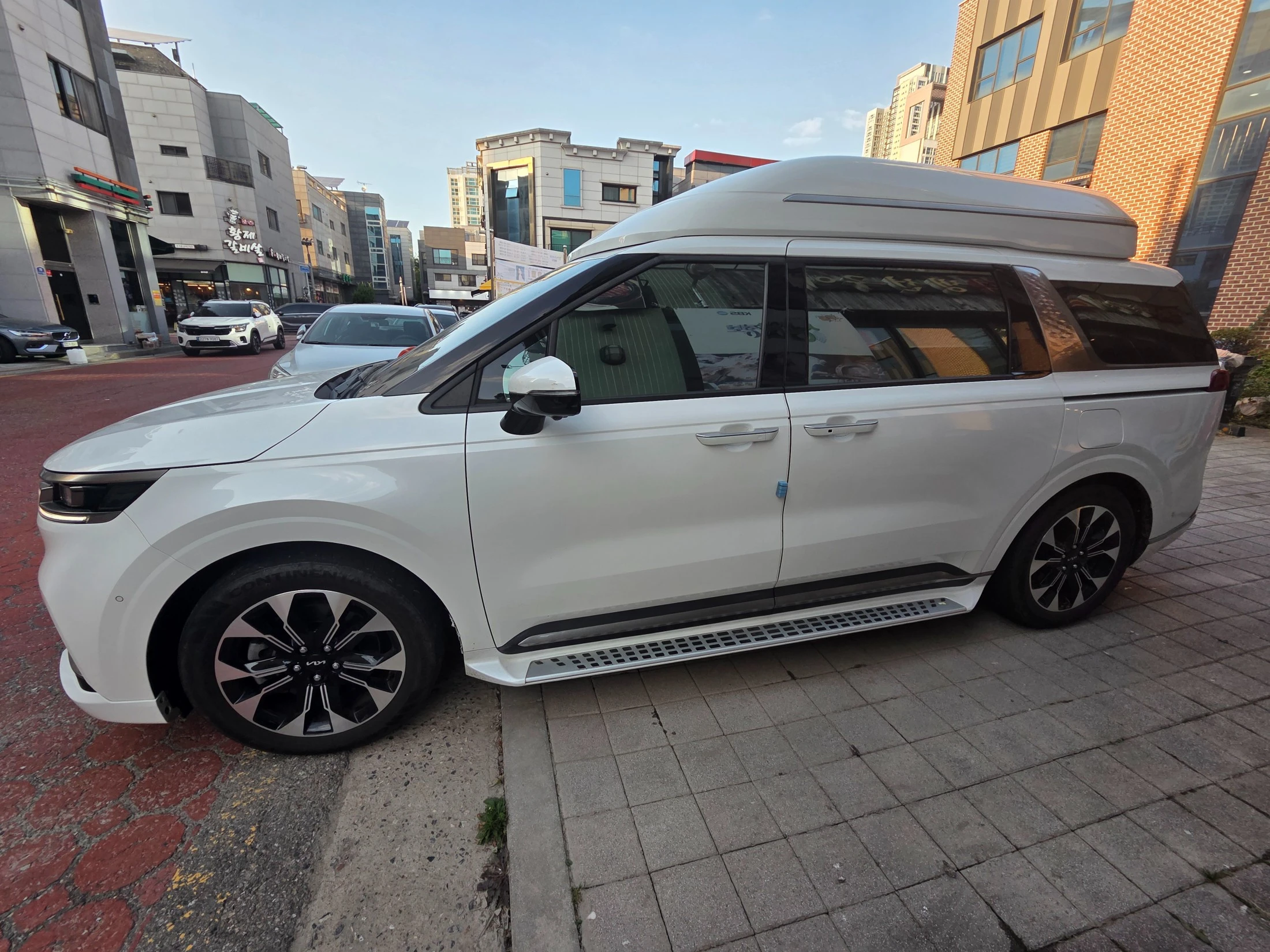 Kia Canival Carnival, 2022 — фото 11