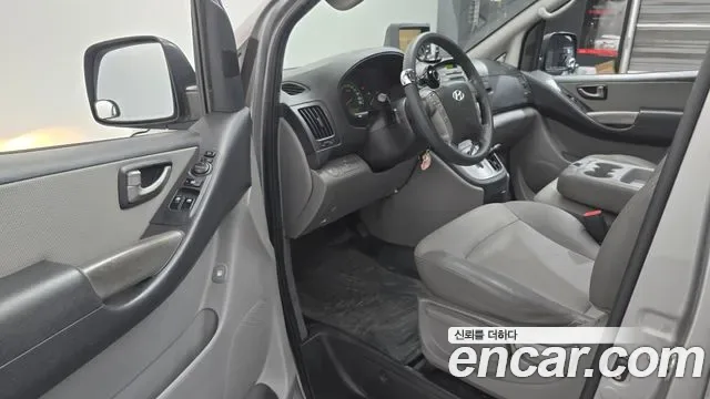Hyundai Starex Grand Starex, 2012 — фото 10
