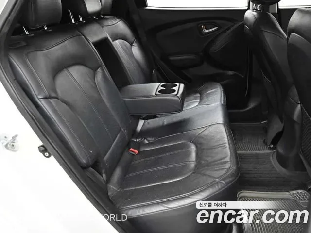 Hyundai Tucson ix, 2010 — фото 12
