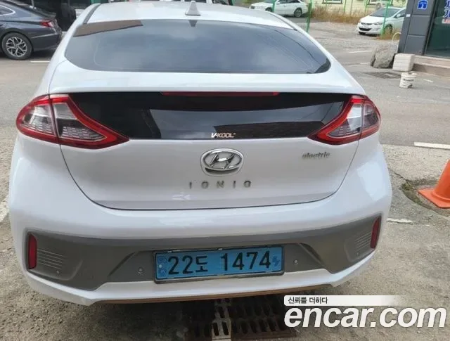 Hyundai Ioniq Ionic Electric