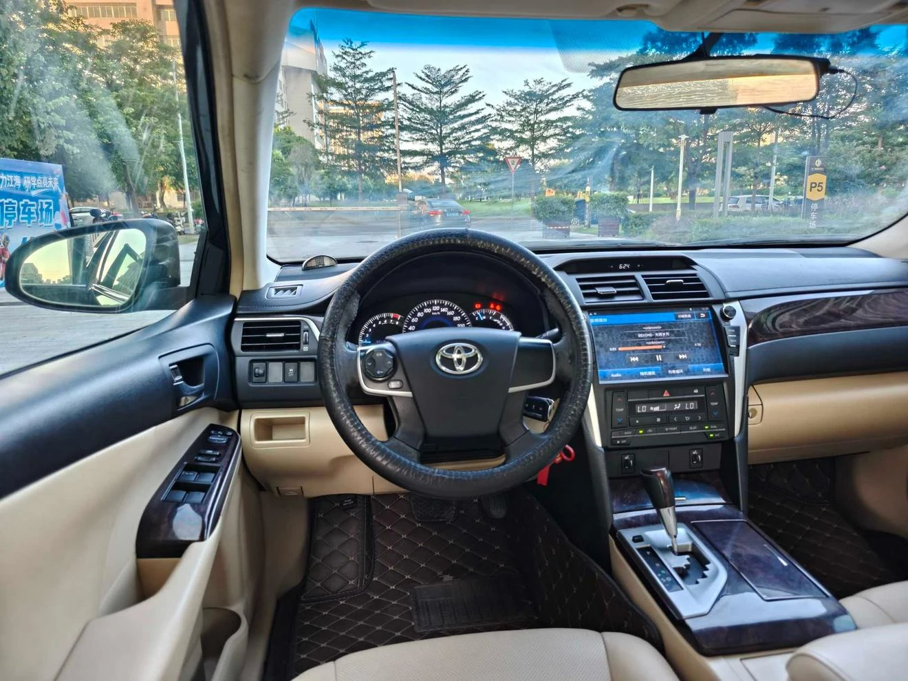 Toyota Camry, 2015 — фото 10