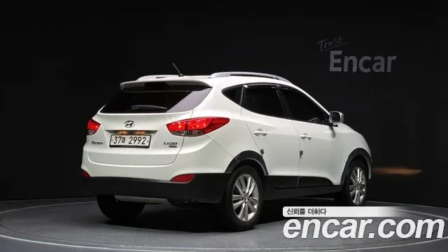 Hyundai Tucson ix, 2011 — фото 2