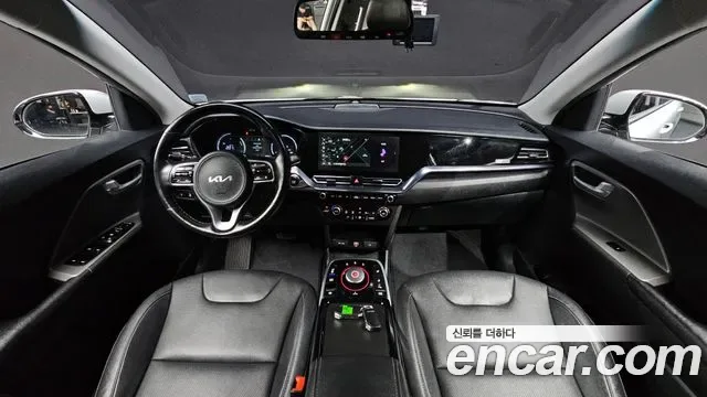 Kia Niro Plus, 2022 — фото 7
