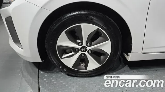 Hyundai Ioniq Ionic Electric, 2017 — фото 5