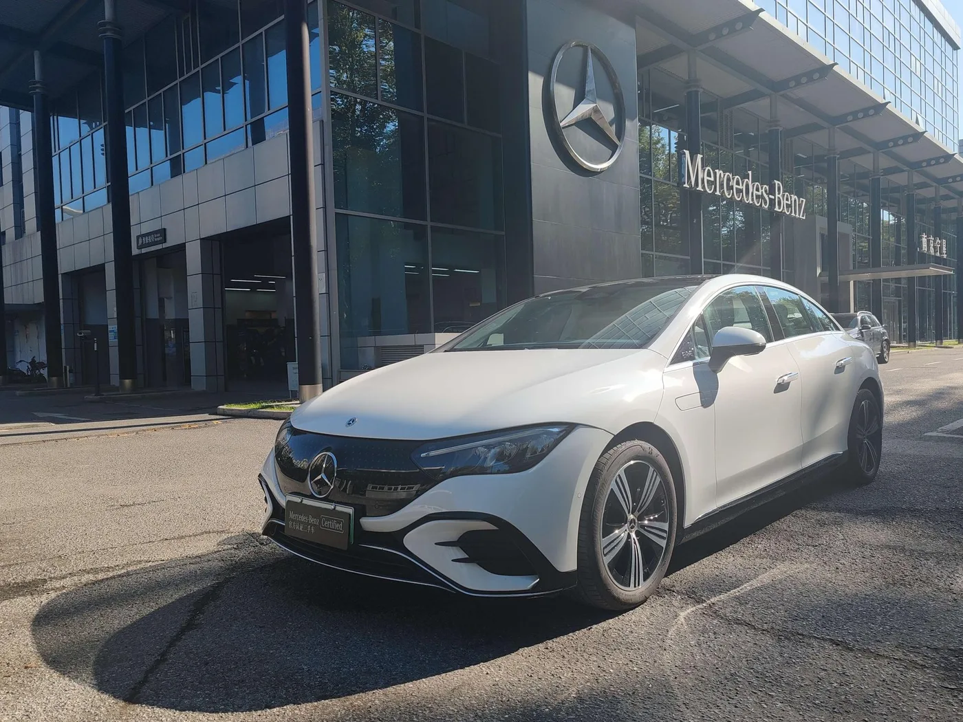 Mercedes-Benz EQE