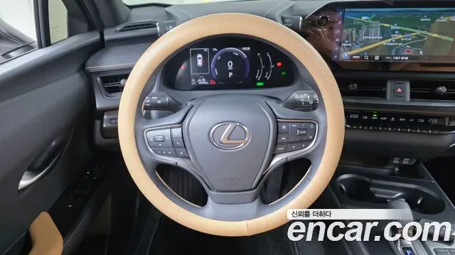 Lexus Ux UX300h, 2025 — фото 14