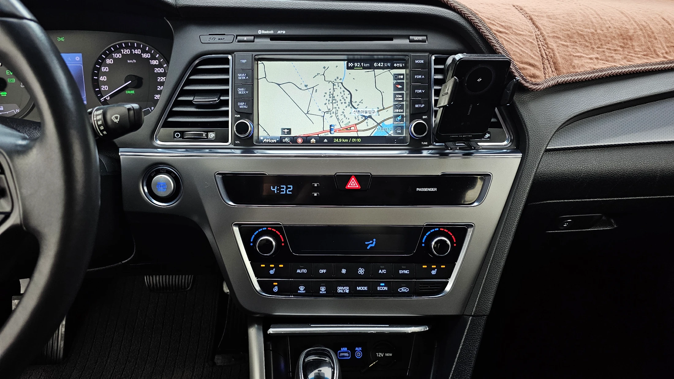 Hyundai Sonata LF Sonata Hybrid, 2016 — фото 14