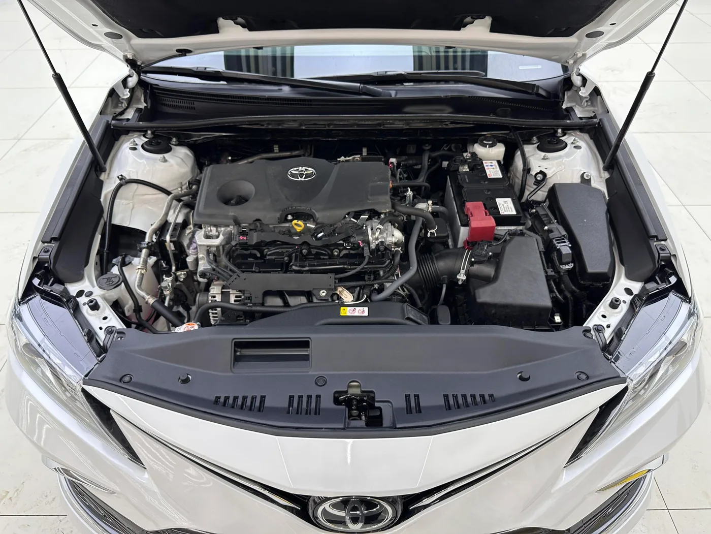 Toyota Camry, 2023 — фото 17