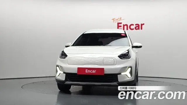Kia Niro Plus, 2022 — фото 3