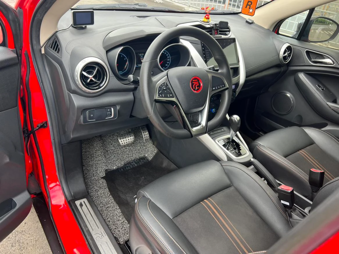 BYD Yuan, 2016 — фото 7