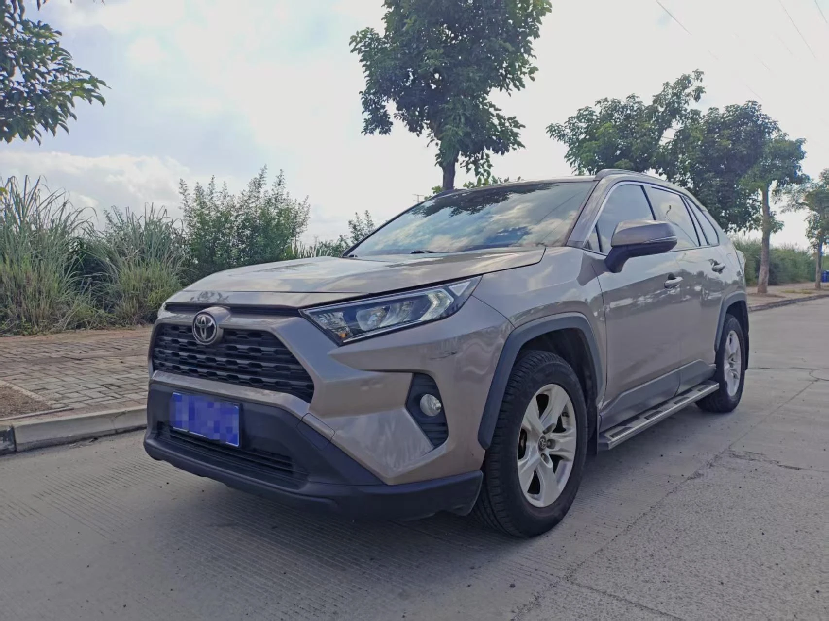 Toyota RAV4 Rongfang