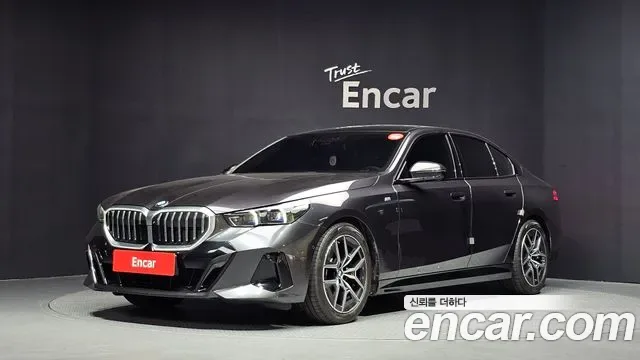 BMW 5-Series G60