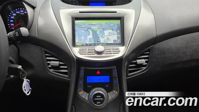 Hyundai Avante MD, 2013 — фото 19
