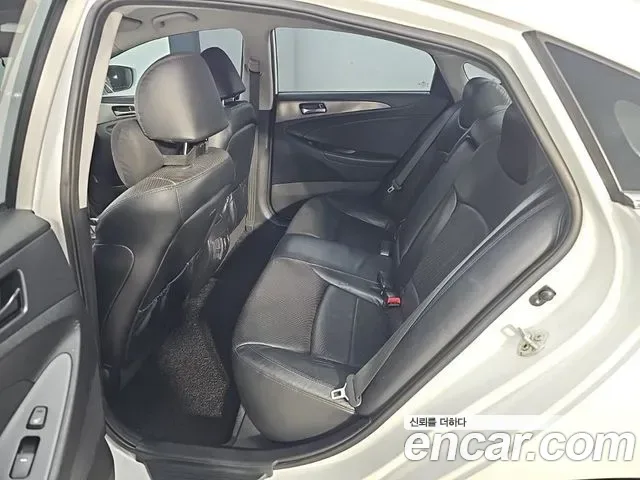 Hyundai Sonata Hybrid, 2013 — фото 12