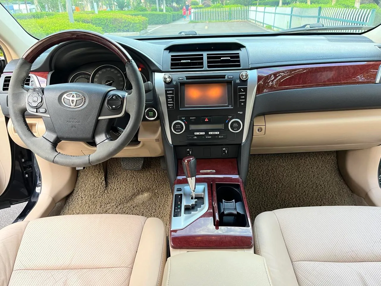 Toyota Camry, 2012 — фото 4