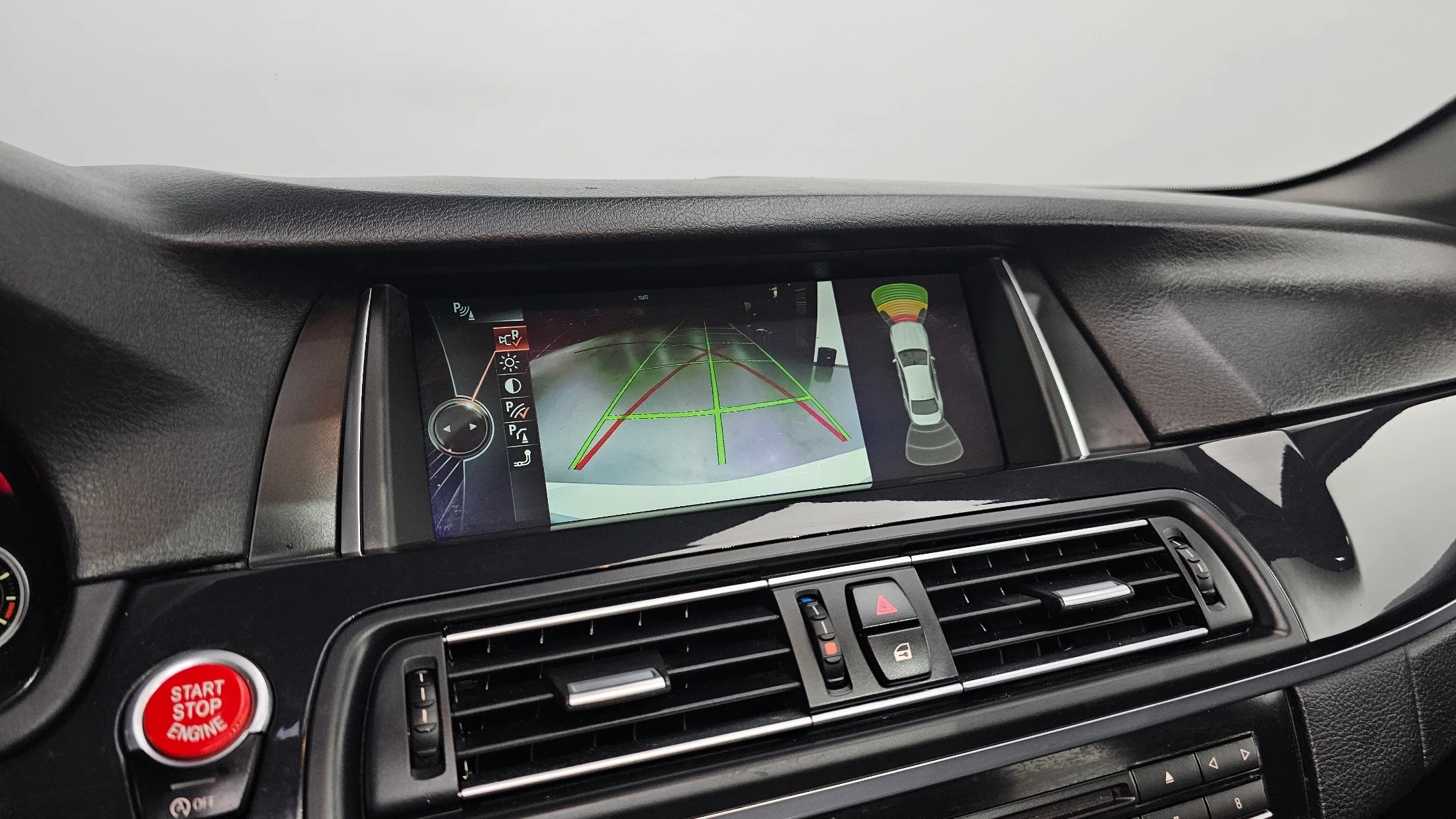 BMW 5-Series F10, 2013 — фото 15