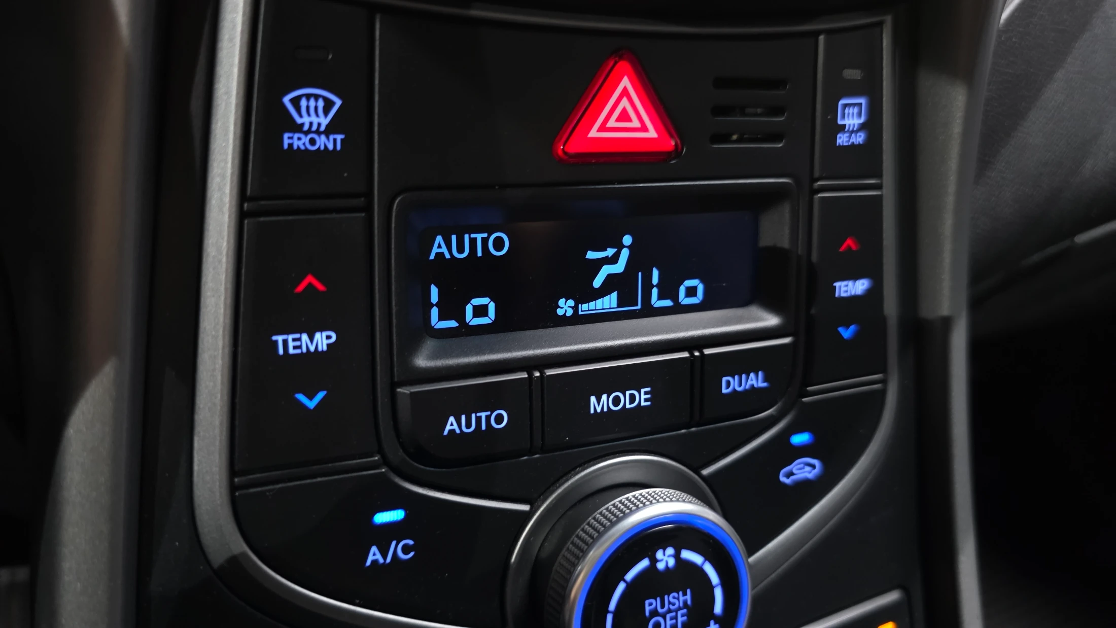 Hyundai Avante, 2014 — фото 16