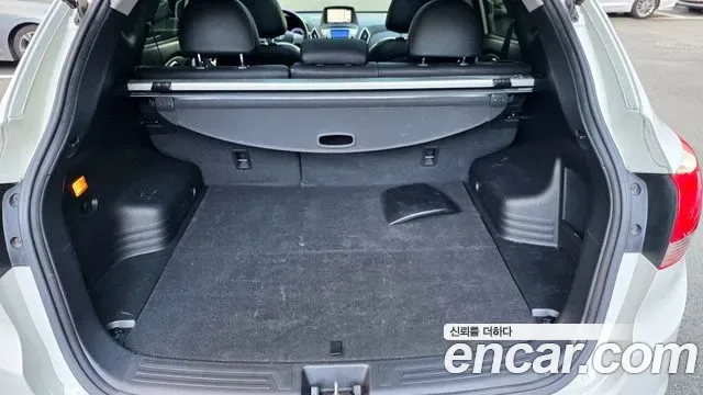 Hyundai Tucson ix, 2010 — фото 18