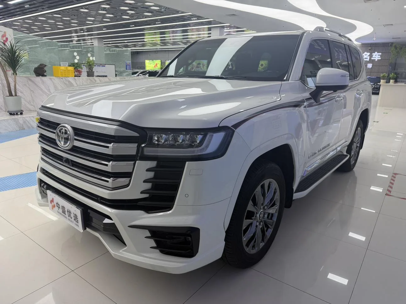 Toyota Land Cruiser (imported)