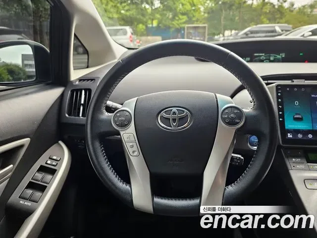 Toyota Prius, 2012 — фото 13