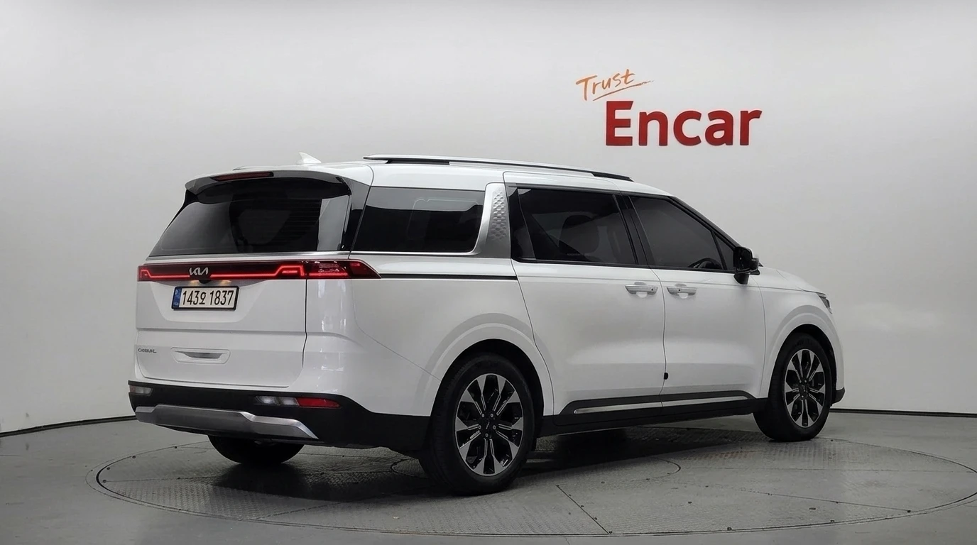Kia Canival Carnival, 2022 — фото 2