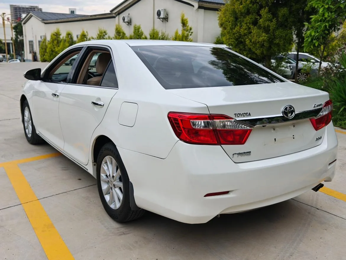 Toyota Camry, 2012 — фото 7