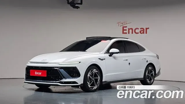 Hyundai Sonata De Edge Hybrid (DN8)