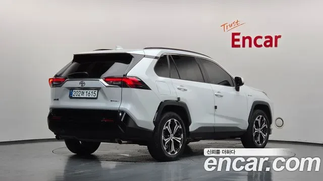 Toyota Rav4, 2025 — фото 2