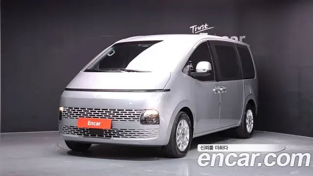 Hyundai Staria