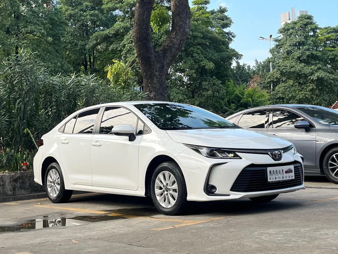 Toyota Corolla, 2023 — фото 2