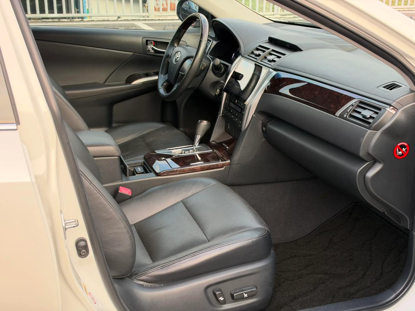 Toyota Camry, 2015 — фото 11