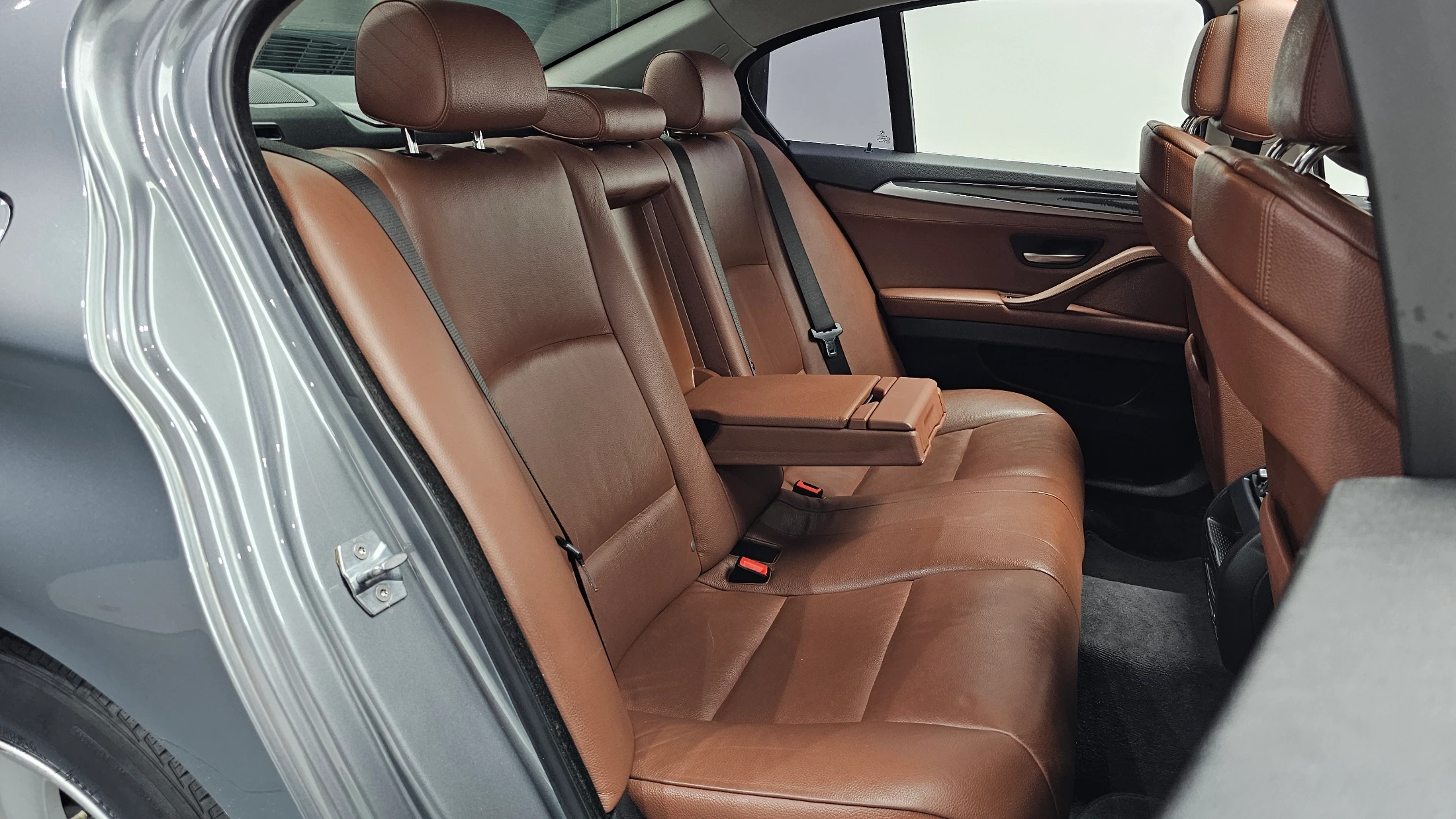 BMW 5-Series F10, 2013 — фото 12