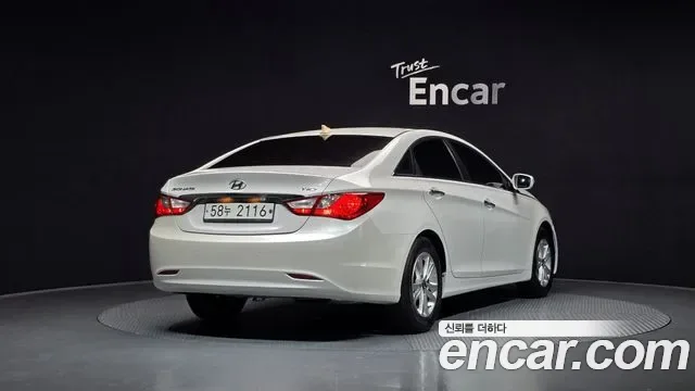 Hyundai Sonata YF Sonata, 2010 — фото 2