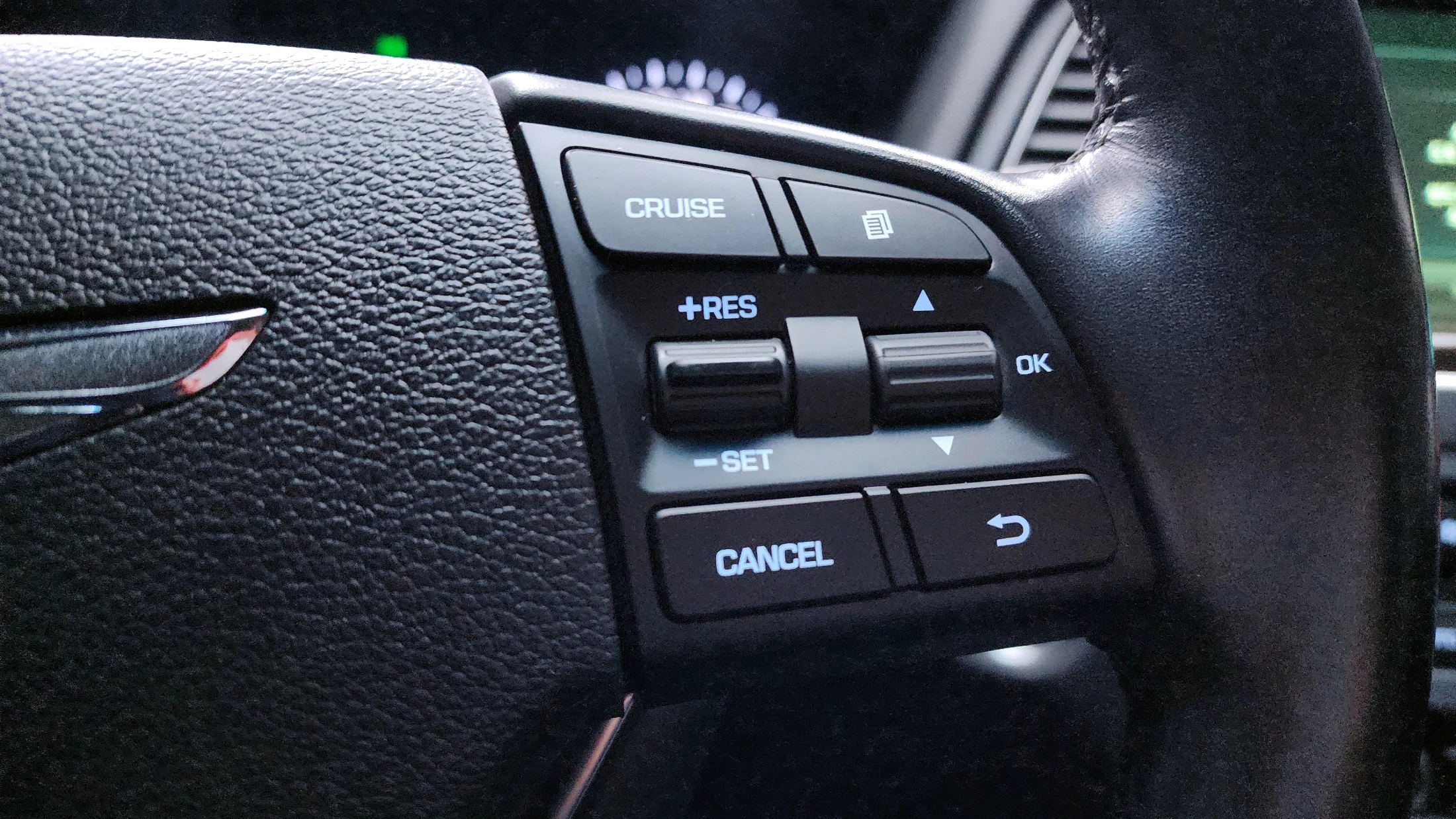 Genesis G80, 2017 — фото 18