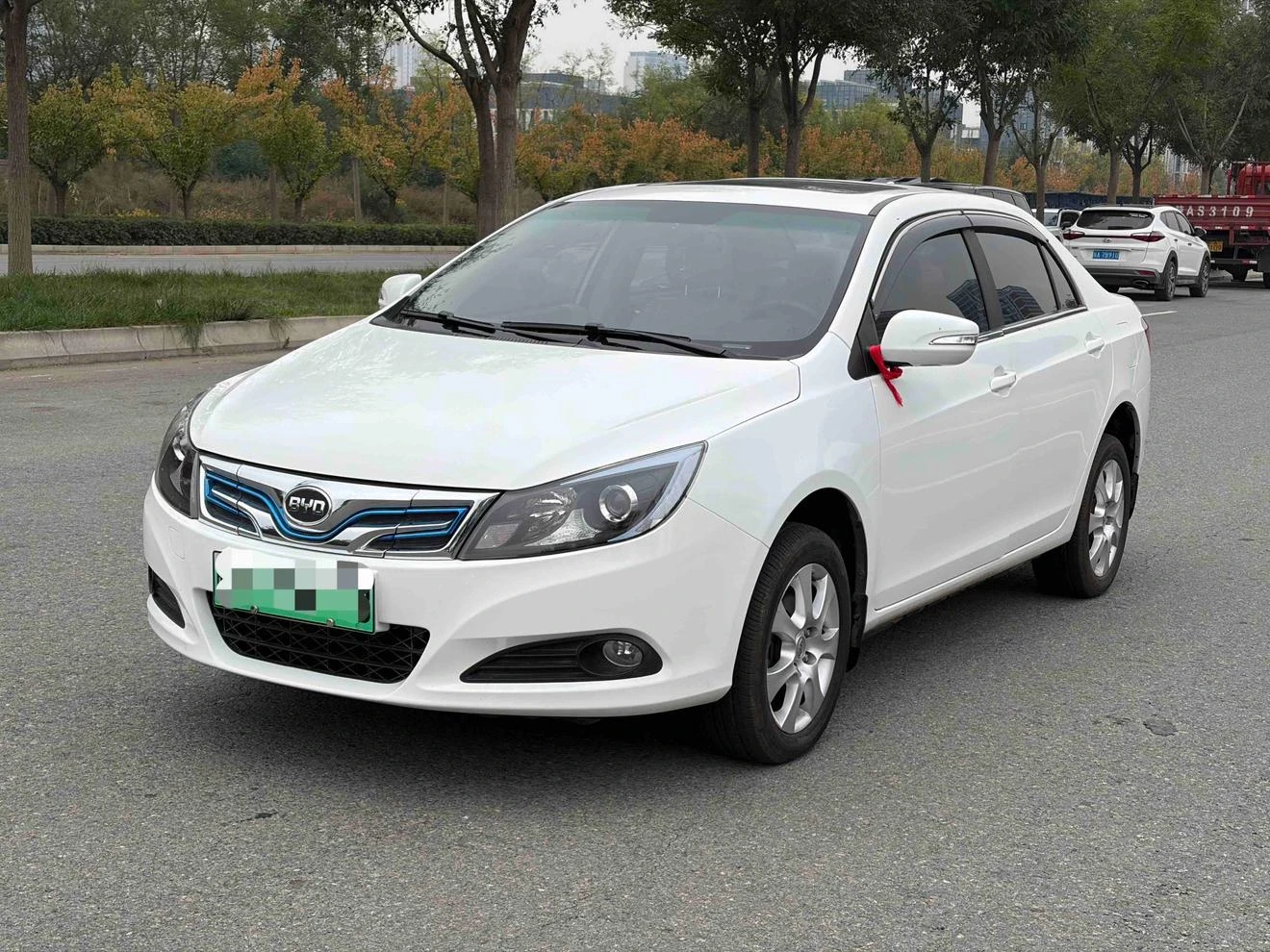 BYD e5