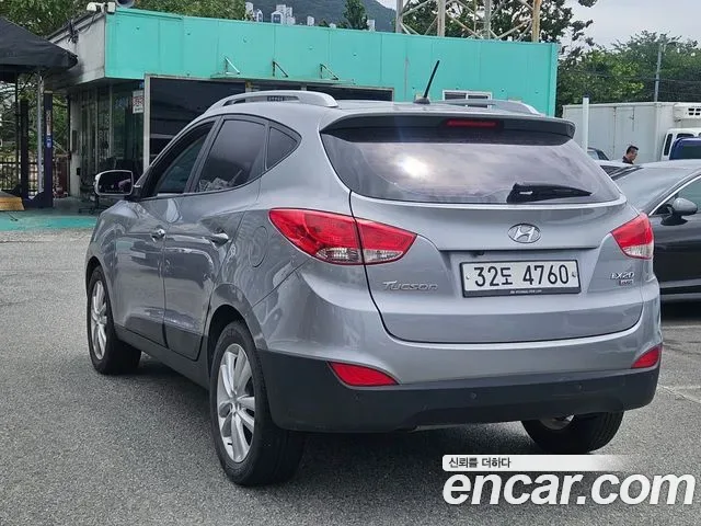 Hyundai Tucson ix, 2012 — фото 3