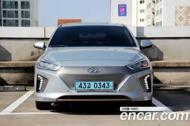 Hyundai Ioniq Ionic Electric, 2016 — фото 3