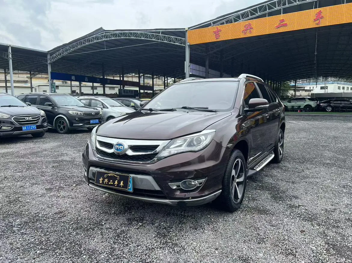 BYD S7