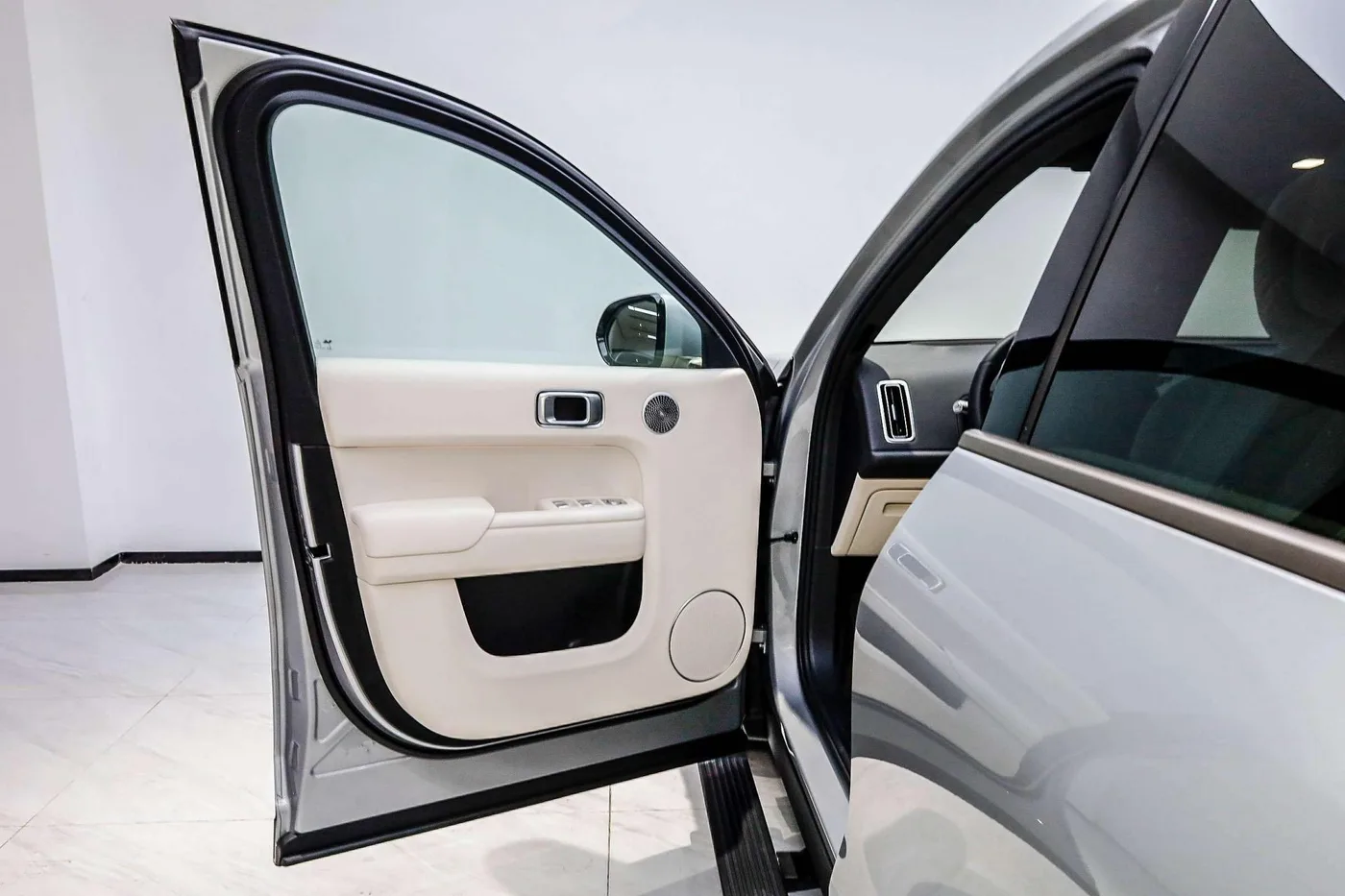 Li Auto Ideal L9, 2025 — фото 10