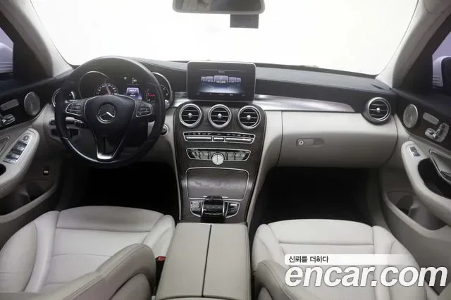 Mercedes-Benz C-Class W205