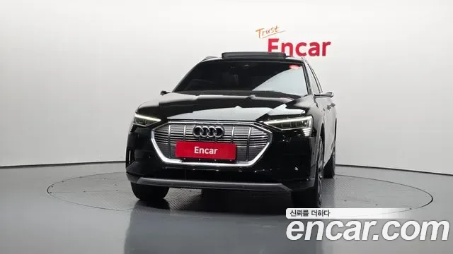 Audi E-Tron, 2020 — фото 3