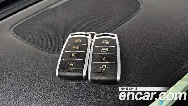 Genesis G80, 2016 — фото 15