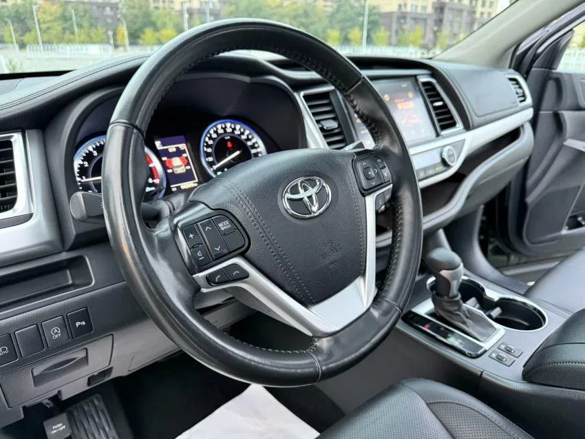 Toyota Highlander, 2021 — фото 12