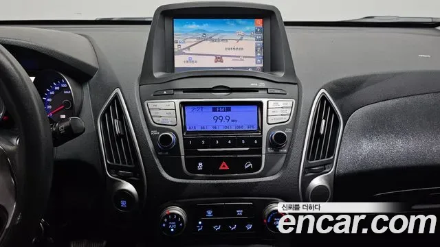 Hyundai Tucson ix, 2010 — фото 14