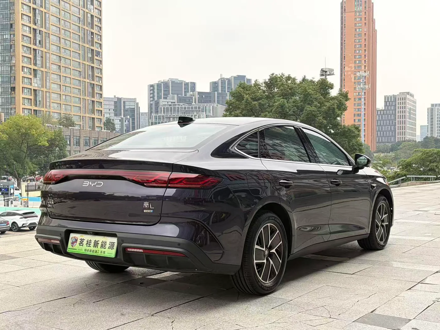 BYD Qin L DM, 2025 — фото 17