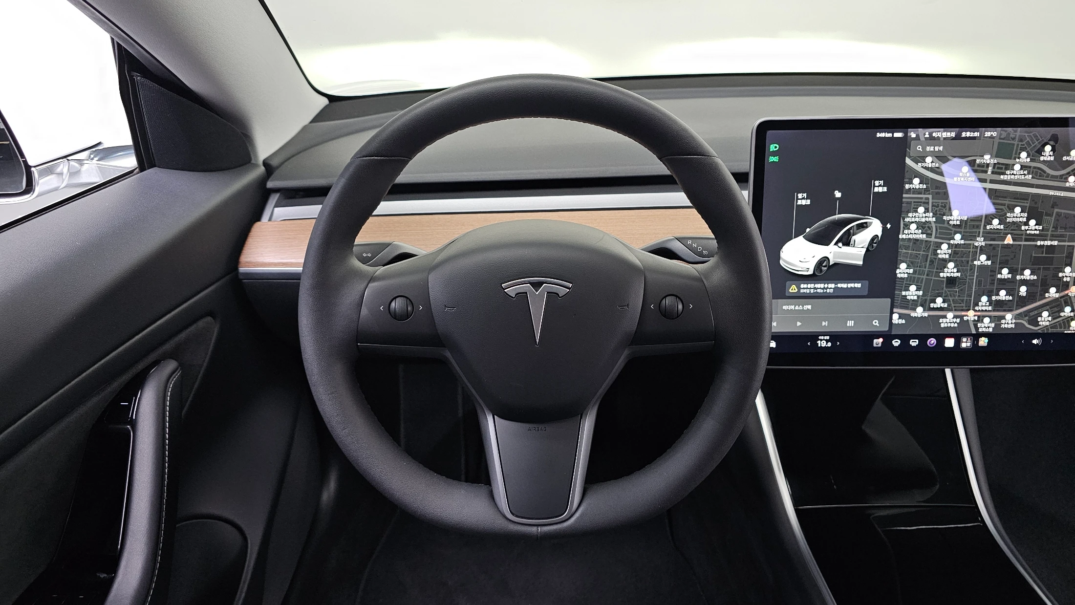 Tesla Model 3, 2020 — фото 12