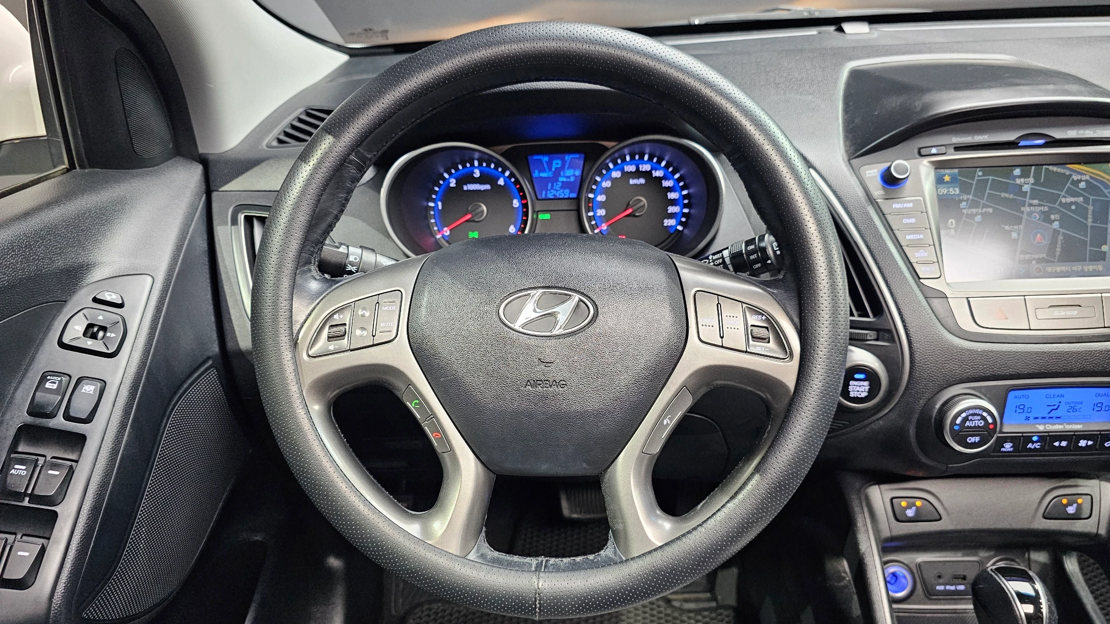 Hyundai Tucson ix, 2014 — фото 15