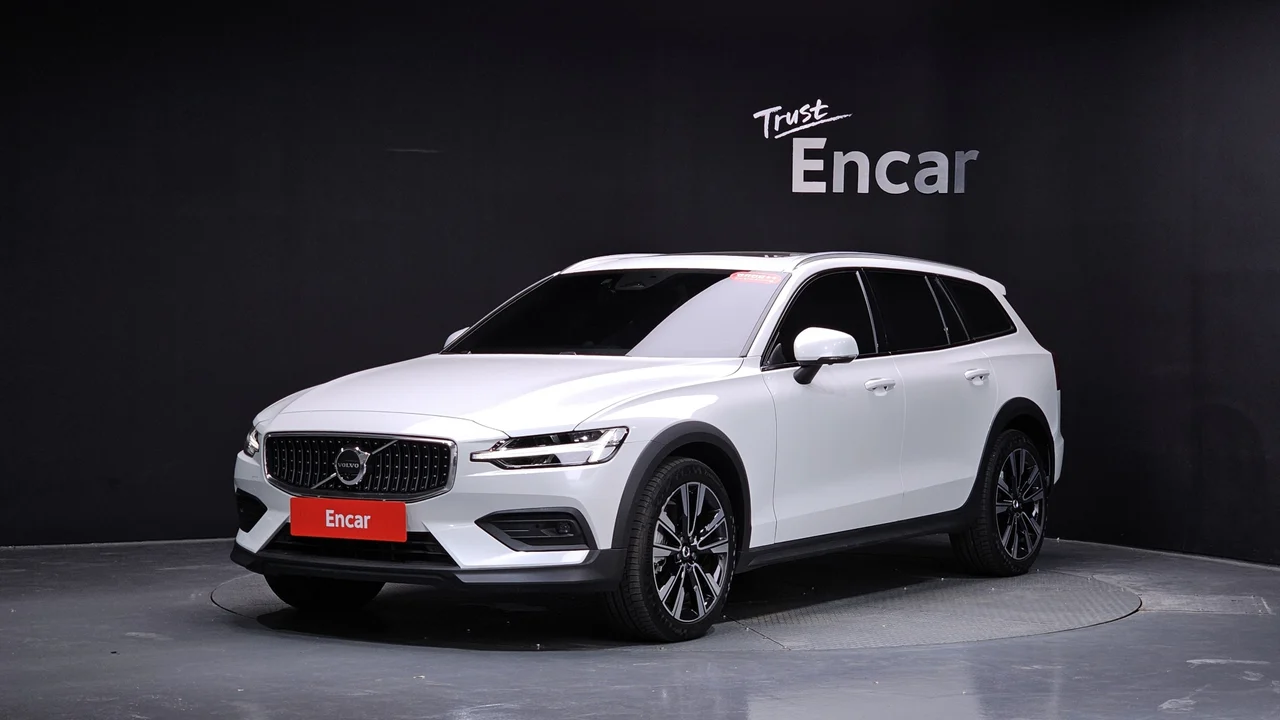 Volvo V60 cross -country